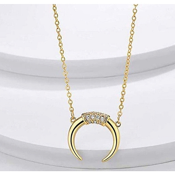 NEW‎ Women's 18k Gold-Plated Crescent Moon Half Moon Necklace, 16-18" - Picture 1 of 5
